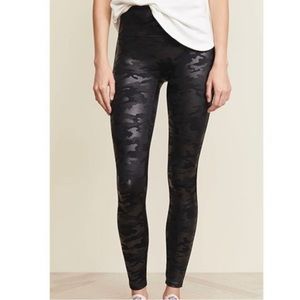 NWOT Spanx faux Camo leggings
